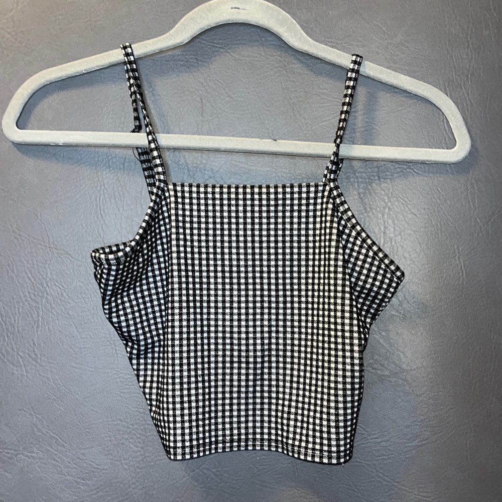 Black/White gingham cropped tank